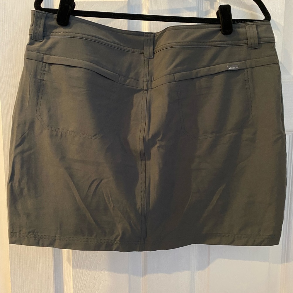 Eddie Bauer skort